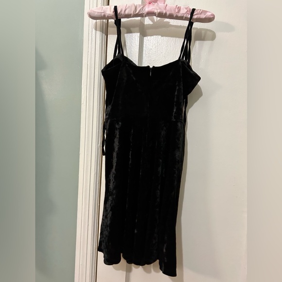 Black velvet A line square neckline mini dress Sz S - Picture 6 of 8